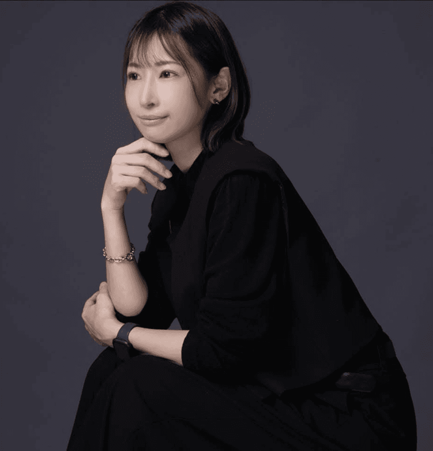 女性の口元